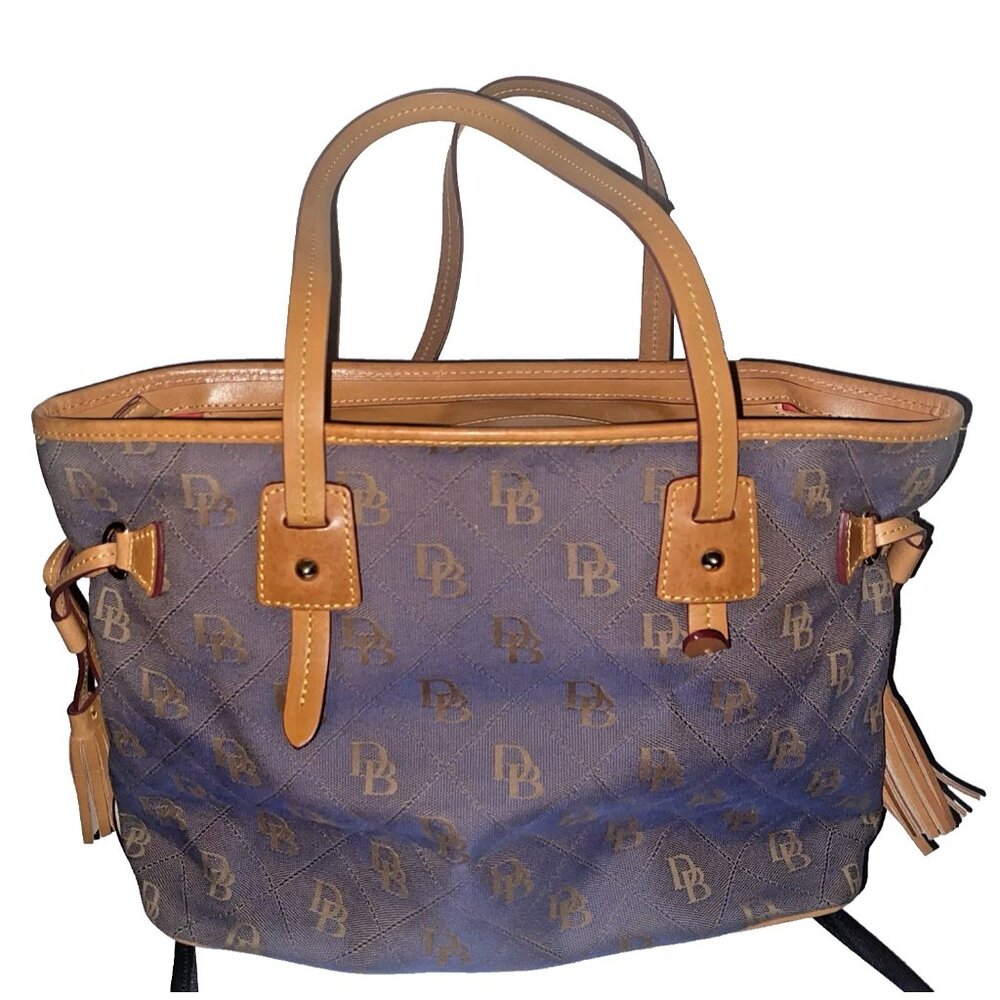 Dooney & Bourke Davis Tassel Shopper Excellent Exterior Clean Versatile LOOK - Picture 3 of 16